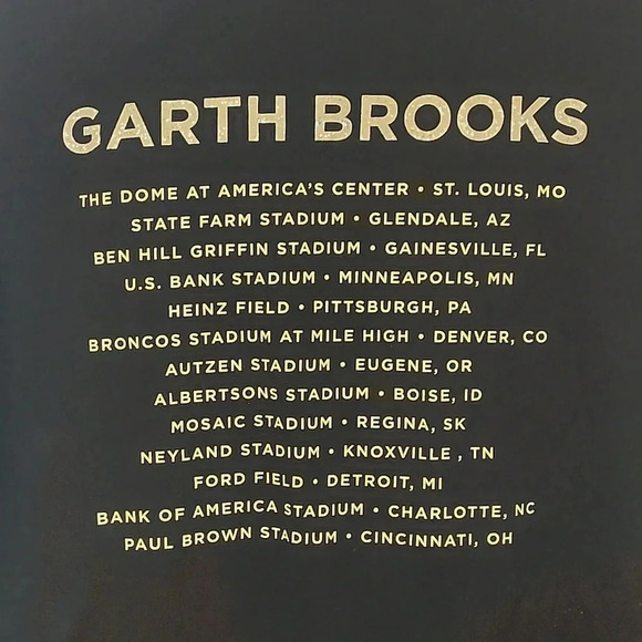Garth Brooks Stadium Tour Men's Large short sleeve tee shirt black w/Gold LOT A3 - Picture 4 of 5